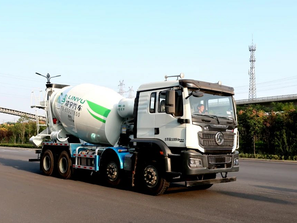 上新！陜汽M3000S攪拌車(chē)高能來(lái)襲！